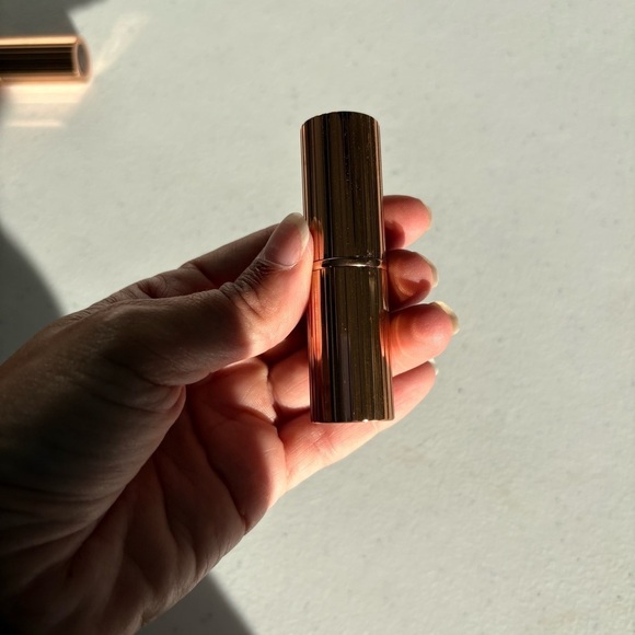 Charlotte Tilbury Lipstick Walk Of no Shame berry rose - Picture 5 of 7